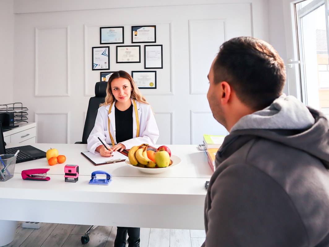 Person eating a mindful meal with full attention and presence